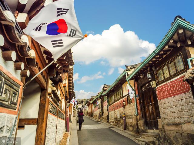加拿大首个本地数字资产推出，省财政部长现场教大家如何使用