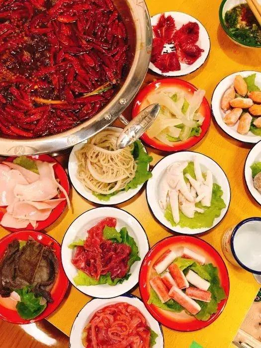 这么冷的天，温暖、好吃、不贵的地方才是首选