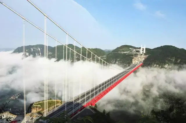 人在画中游 诗意心中生 绿色生态及原生态文化成就湘西之美