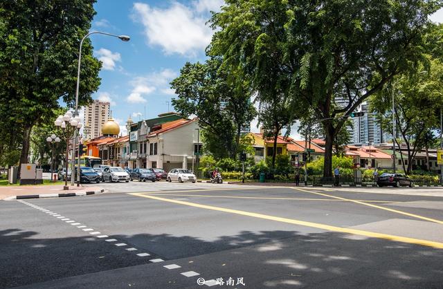 实拍新加坡街头和日本街头，你认为哪个更干净？
