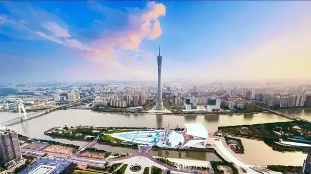壮阔大潮起珠江，改革开放看吾乡
