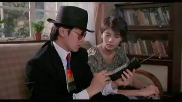 中国手机的红与黑