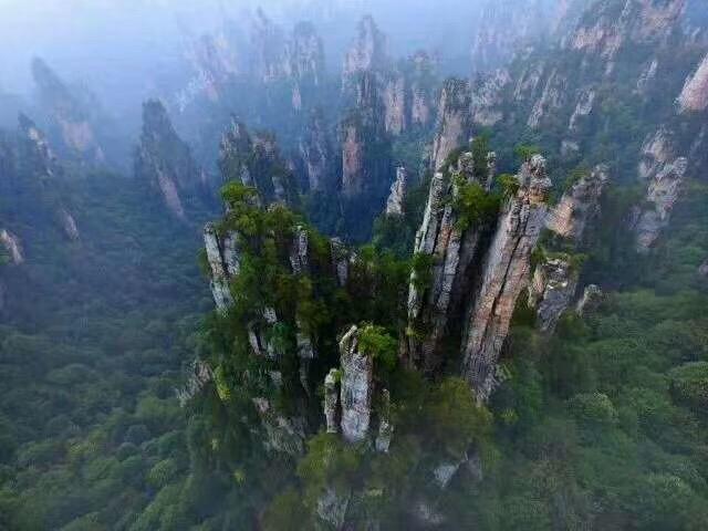 中国四大禁地之一，风景优美但神秘莫测，至今还没人真正去过
