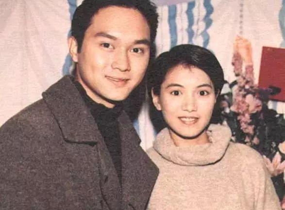 张智霖实力宠妻，袁咏仪实力坑夫，这样的爱情令人羡慕