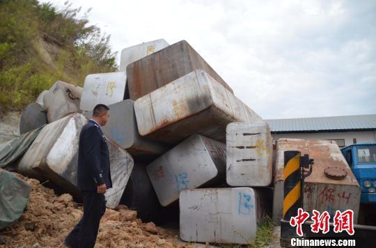 中缅边境“油老鼠”猖獗 警方重拳打击“鼠患”