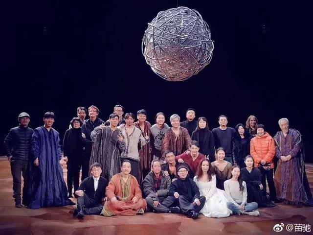 《哈姆雷特》世界巡演开启 苗驰诠释“行走的记录仪”