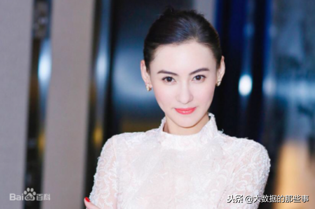 网友偶遇张柏芝 热情与粉丝合影不摆架子不畏谣言