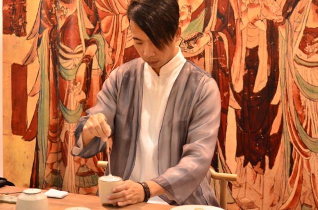 不一样的富二代，千里留香，只做香一代