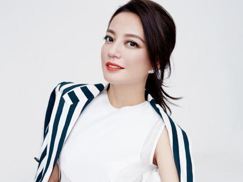 赵薇豪掷1.5亿买学区房，李嘉欣教儿子多门外语，张家辉为女三迁