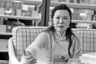 新加坡华文女作家张露来甬聊“沟通”：沟通是人的核心能力
