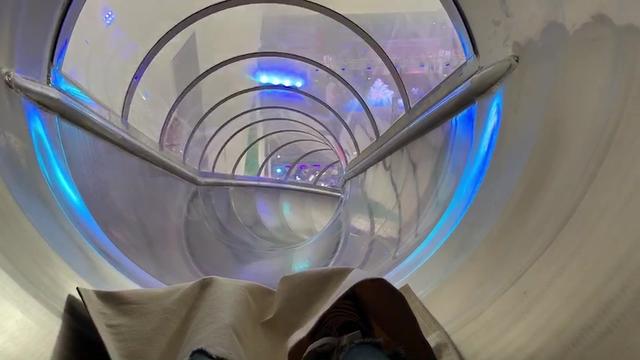 世界第一「全球室内最高双螺旋立体亲子溜滑梯」在台湾花莲落成