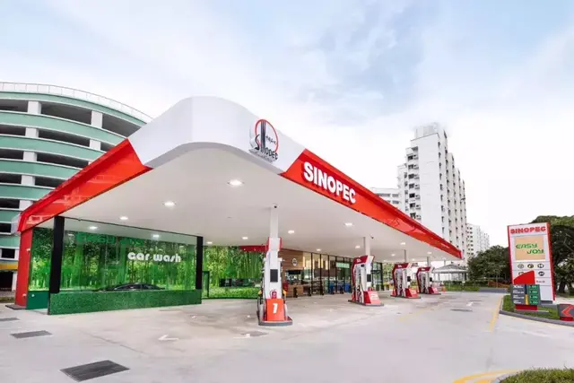 中国石化首座海外加油站在新加坡开业！