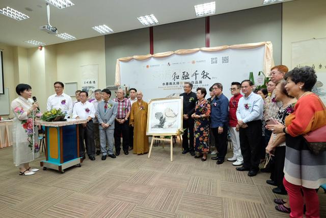 上海书画院画师张智栋在新加坡办画展，一幅画结缘12万元全部助学