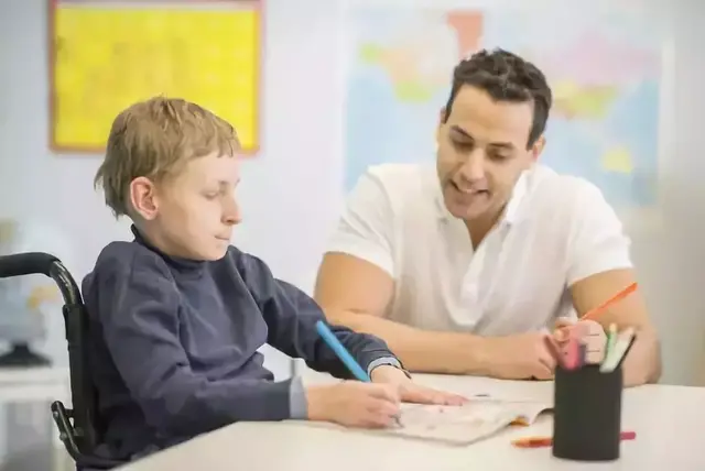 纽约高档私人家教600美元一小时：美国从来就没有过教育均等