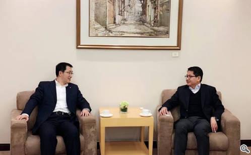 吴庆文会见新加坡驻华大使罗家良