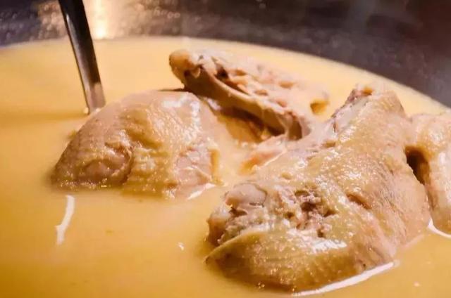天冷了吃这9种锅类食品，美容养颜还暖胃，第三种跟熊猫吃的一样