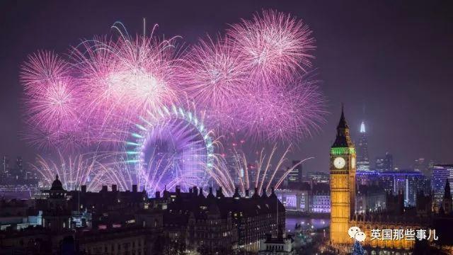 终于，全世界都来到了2019年！英国人民还是那么死不怕冷啊！