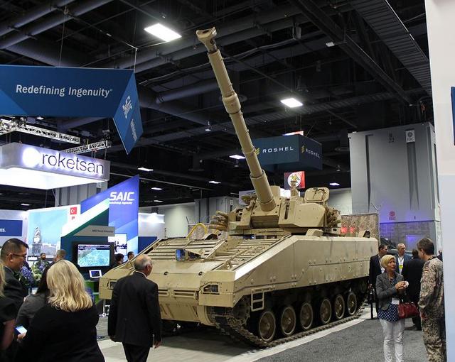 美国 SAIC 公司MPF轻型坦克概念样车亮相