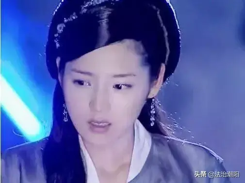 最美“三圣母”，怀孕7个月吸毒！丈夫无奈离婚，而今整容成面瘫