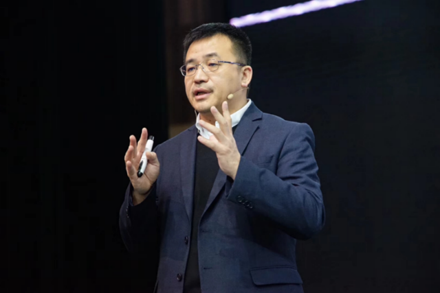 前华为终端cso：智慧时代到来，在技术和人文上找到新的交汇点
