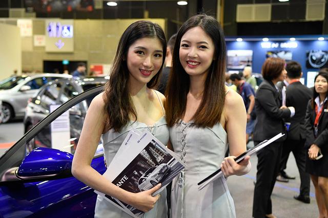2019新加坡国际车展模特秀