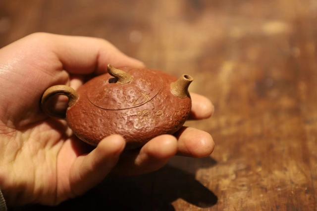 紫砂壶什么时候传到国外？外国人又是怎么称呼它的？