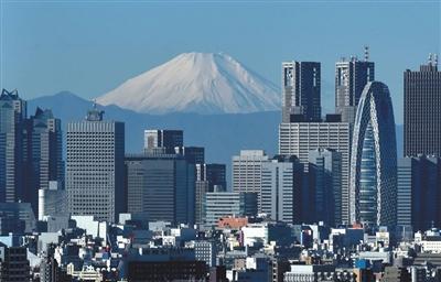 日本模式 一个变调的腾飞故事