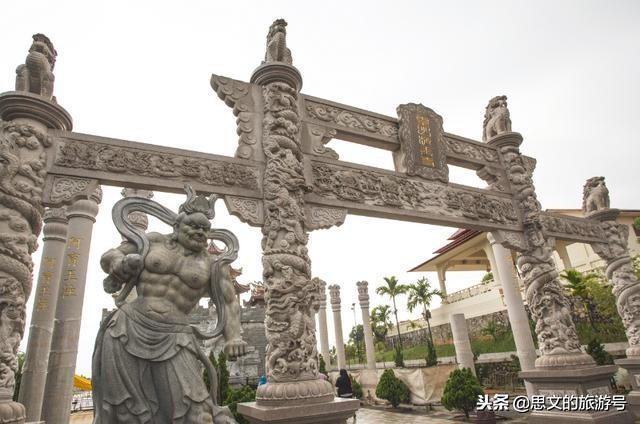 印尼灵山济玉寺，500罗汉雕塑生动，表情各异成最亮看点