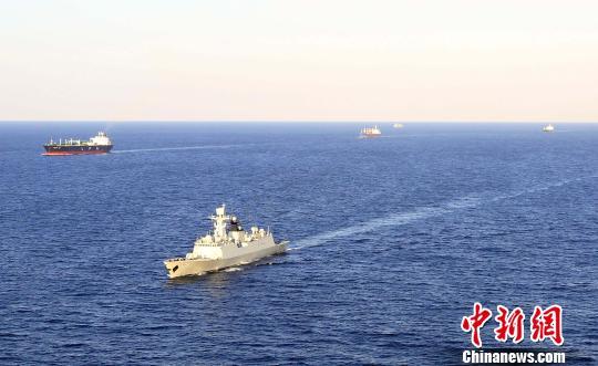 中国海军第三十一批护航编队完成首次护航任务 驱离两批可疑目标