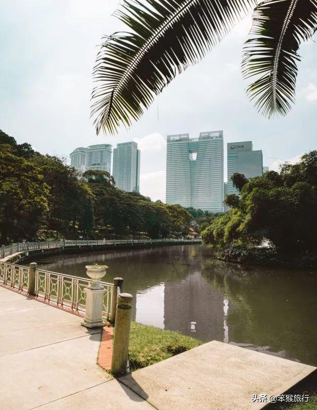 看胡静自曝豪门生活，她爱去的地方默默种草，竟全是“平民消费”