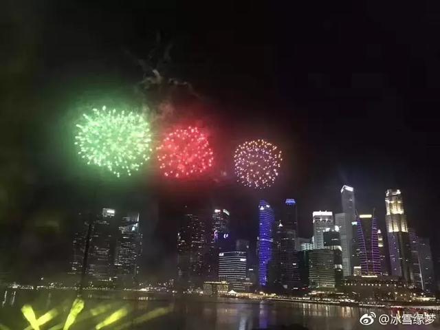 新加坡盛大烟花！2019跨年夜美翻了~