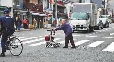 日本：引入外国劳动力应对“国难”老龄化