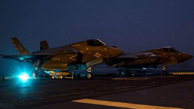 大批F-35隐身战机进驻马六甲：新加坡最终确定用来替代F-16战斗机