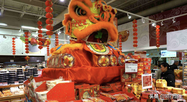 国内红红火火的春节即将开始，盘点海外的华人是怎么过春节的
