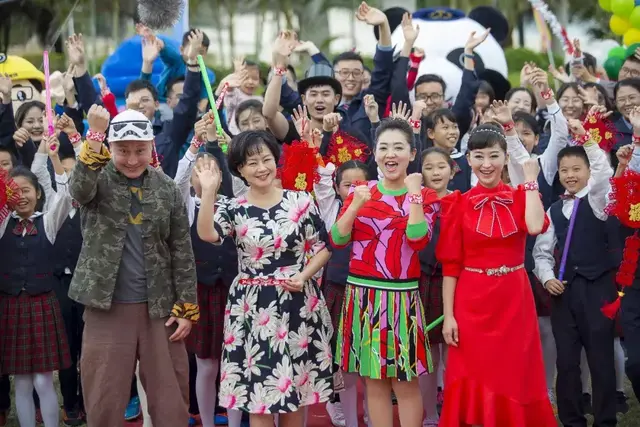 新年到！少儿频道给大家拜年啦！