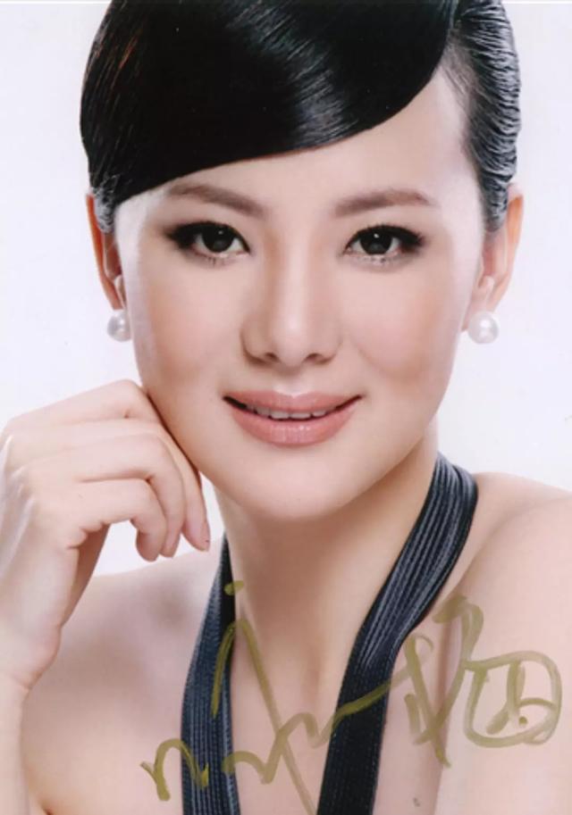 他们演了半辈子配角，一演主角就成为国际影帝影后，秒杀巨星