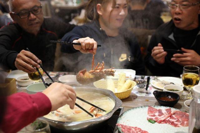 香港美食：当“米其林”遇上“黑珍珠”