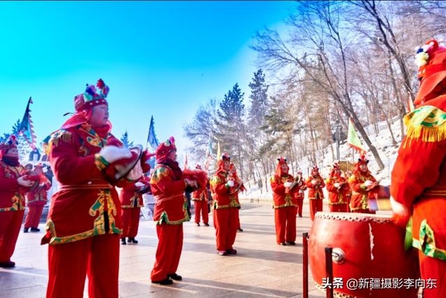 大年初一乌鲁木齐红山公园赶庙会