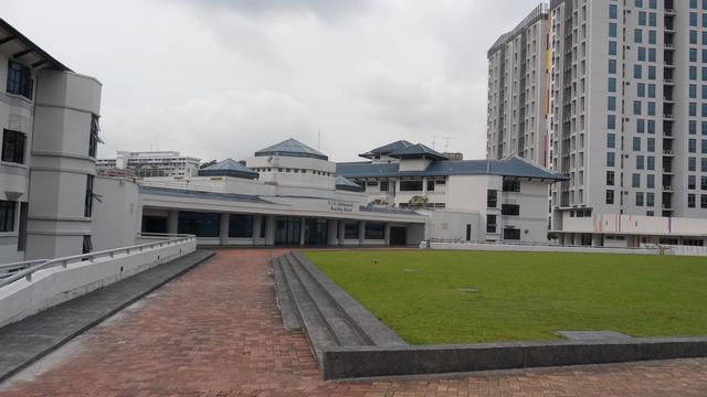 新加坡这8所热门学校的学费居然要降了