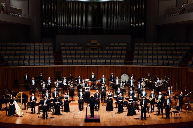 北京管乐交响乐团春节奏响江苏大剧院/和乐春风“吹”出来