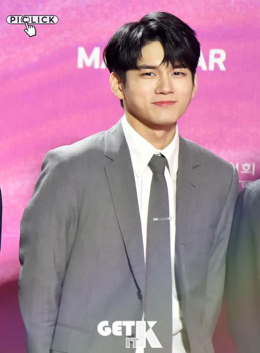 邕圣祐 , 泰国粉丝见面会全席售罄……官方fan cafe会员数突破7万（GETITK）