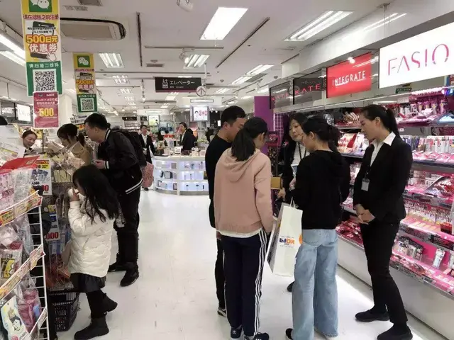 中国游客十大出境购物地，日本独占三席!