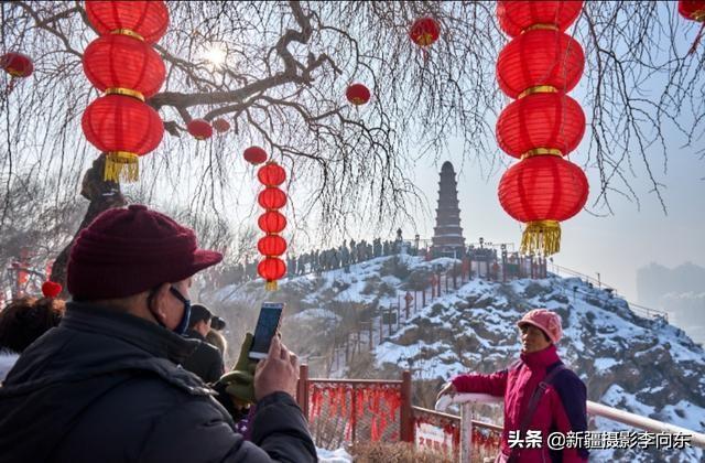 大年初一乌鲁木齐红山公园赶庙会