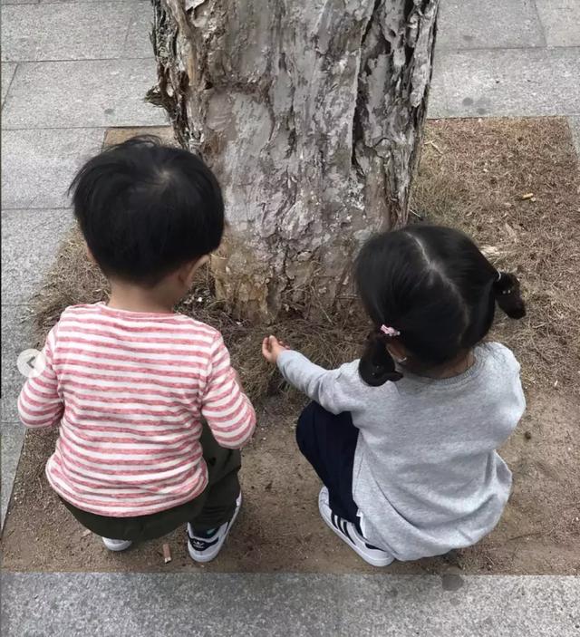 揭秘新加坡明星如何过年？林俊杰孙燕姿范文芳晒全家福！