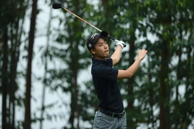 首场国际资格赛第三轮因天气未完赛，日本选手大田和桂介1杆优势暂列榜首