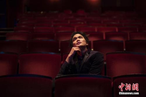 冠军中的冠军 华裔魔术师申林“美国达人秀冠军赛”夺魁