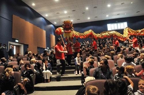 看好对华经贸文化交流 外媒：这两国要把汉语列入小学课程