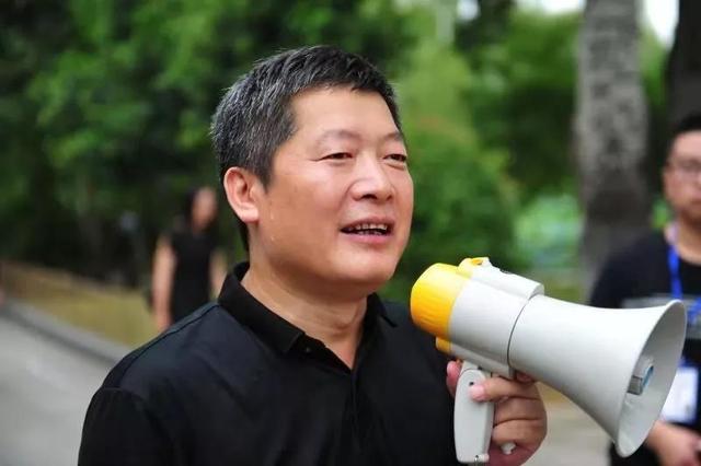 一个旅游人与一个城市发展脉搏的同频共振