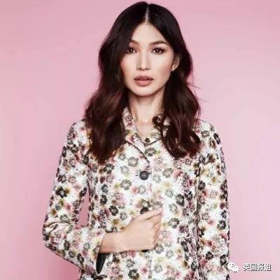 她本是牛津毕业的华裔女神，为什么非想不开去好莱坞演花瓶？