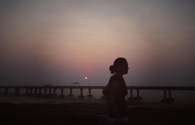 孟买 “外滩” 跨年，行走在这座印度的国际大都市